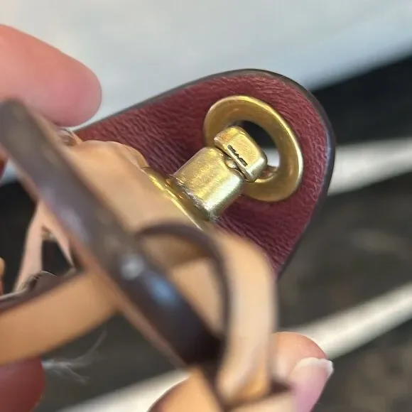 COACH 1941 CLOCHETTE GLOVE TANNED LEATHER BRASS TURNLOCK HANGTAG FOR LOCK & KEYS - Picture 12 of 13